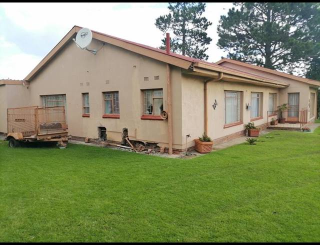 4 BEDROOM HOUSE FOR SALE IN ERMELO